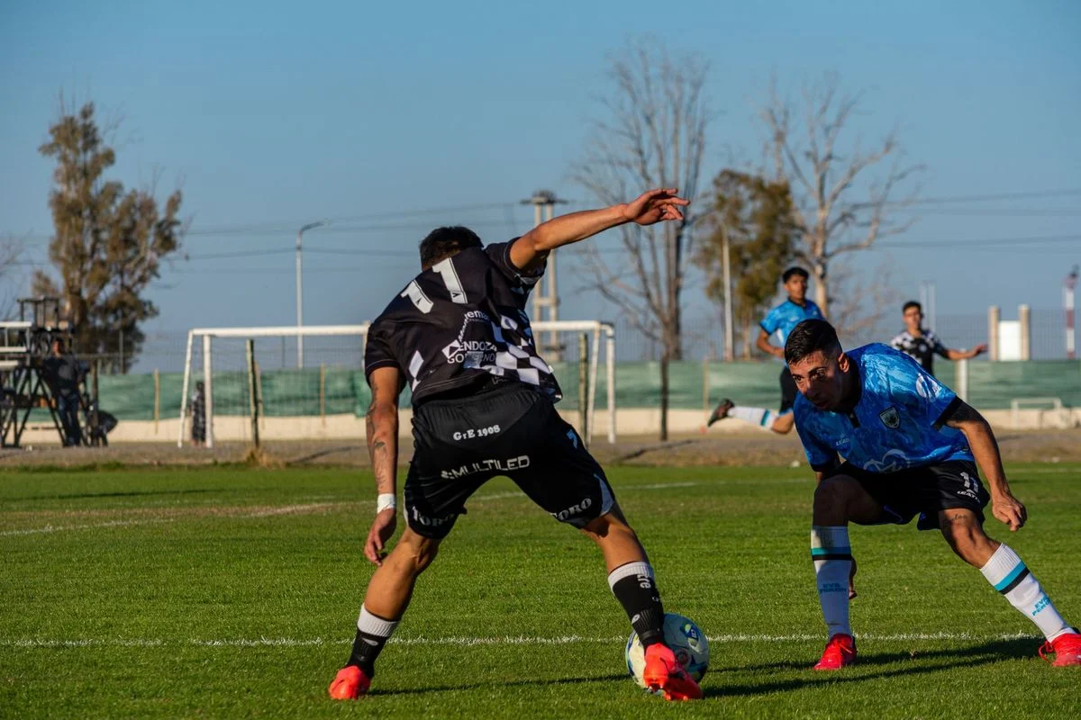 Curaçao Keeper Room Ties World Cup Save Record in Draw