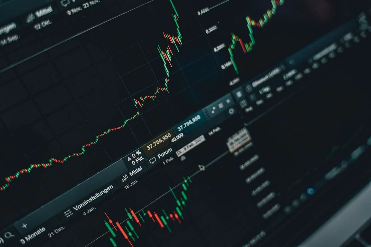 FTSE 100 Experiences Downturn Amid Market Shifts