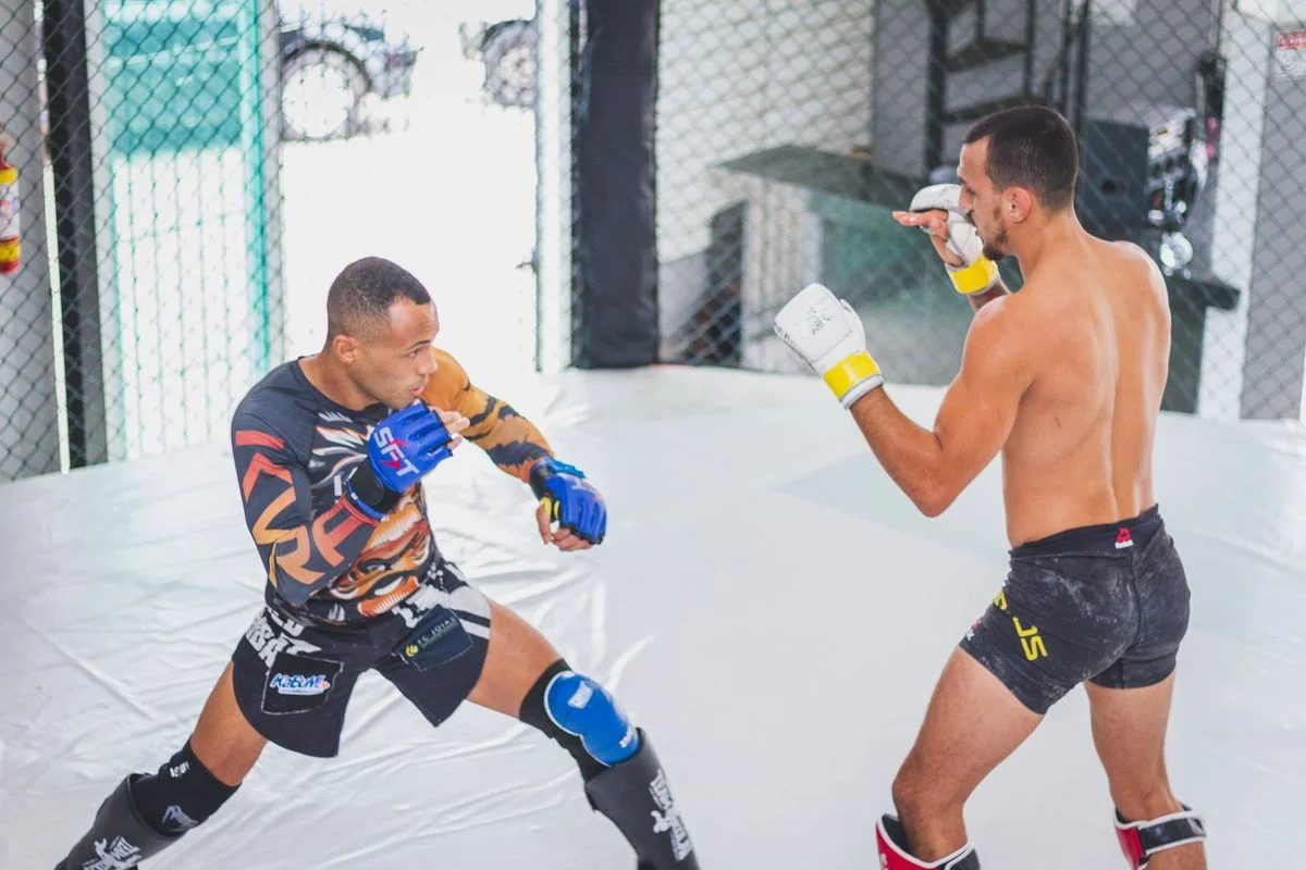 Ruziboev Secures First-Round Submission at UFC Baku