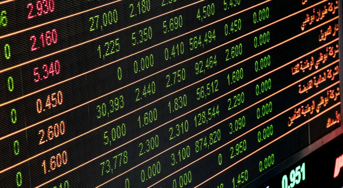 US Markets Closed for Holiday Amid Dollar Surge