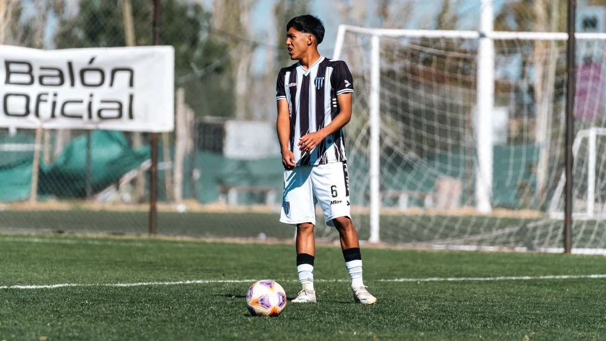 Arsenal Confirm Ona Batlle Signing on Long-Term Deal