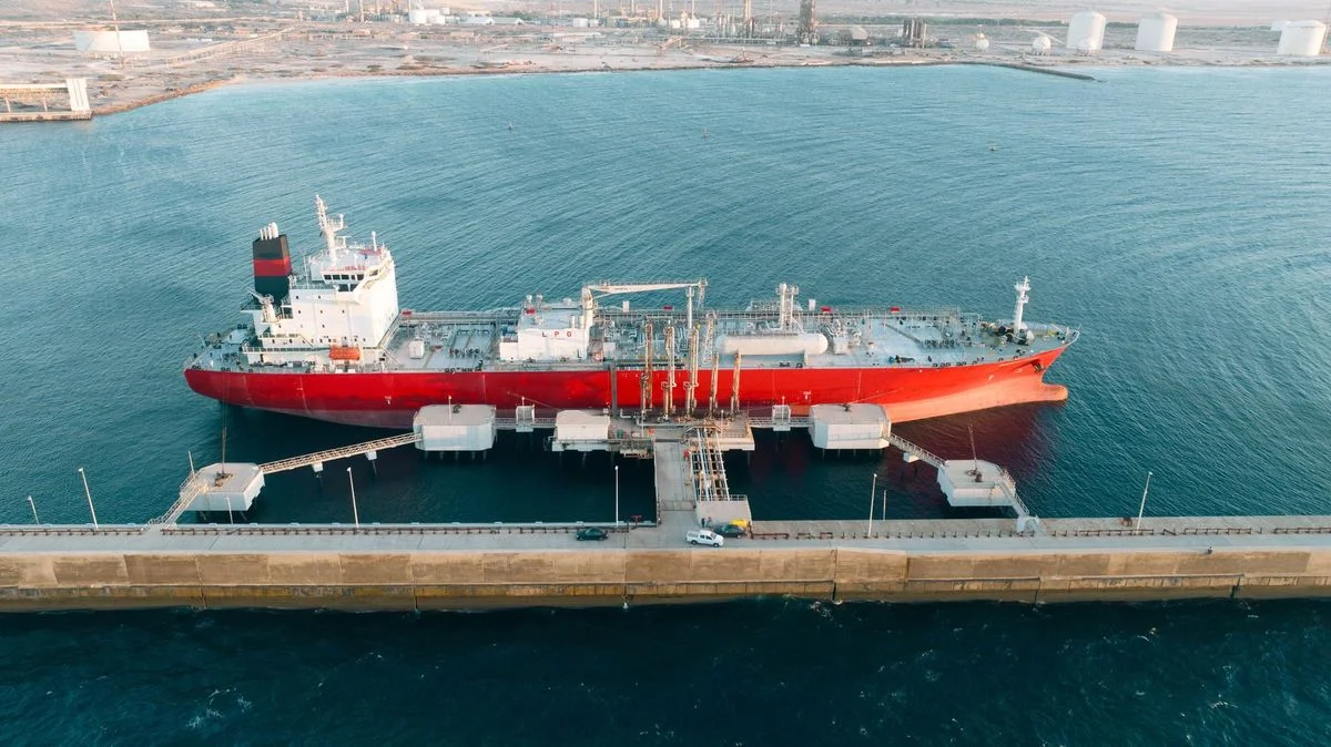 Red Sea Tanker Threats Cause Shipping Disruptions